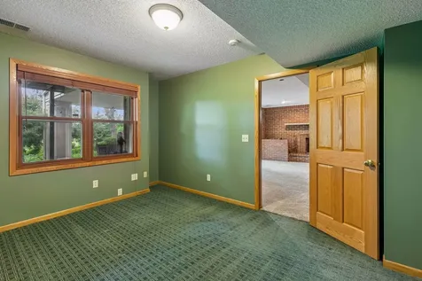 13820 Sunset Lake Drive Burnsville MN 55337