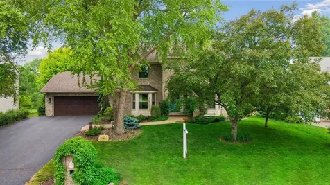 13820 Sunset Lake Drive Burnsville MN 55337