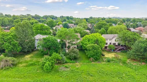 13820 Sunset Lake Drive Burnsville MN 55337