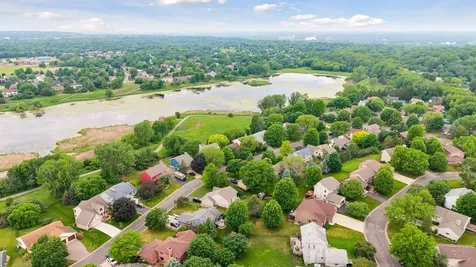 13820 Sunset Lake Drive Burnsville MN 55337