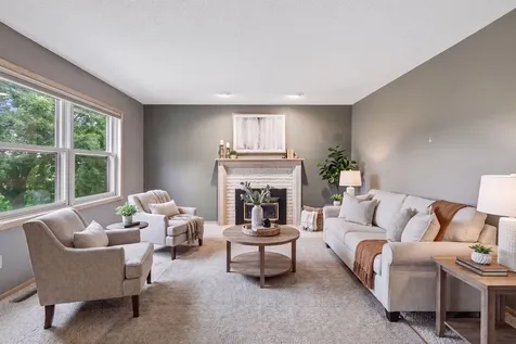 13820 Sunset Lake Drive Burnsville MN 55337