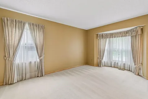 13820 Sunset Lake Drive Burnsville MN 55337