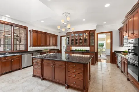 546 Harrington Road Wayzata MN 55391
