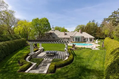 546 Harrington Road Wayzata MN 55391