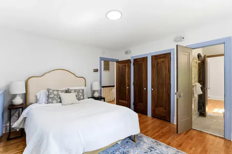 1615 E River Parkway Minneapolis MN 55414