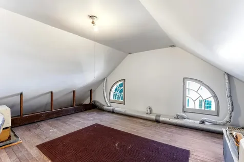 1615 E River Parkway Minneapolis MN 55414