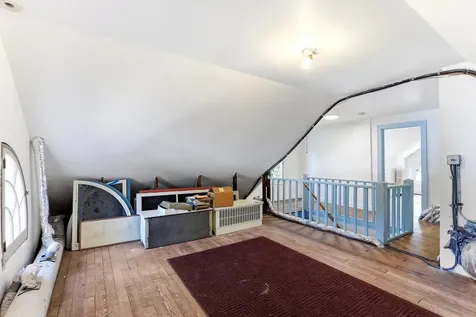 1615 E River Parkway Minneapolis MN 55414