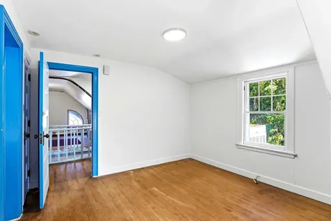 1615 E River Parkway Minneapolis MN 55414