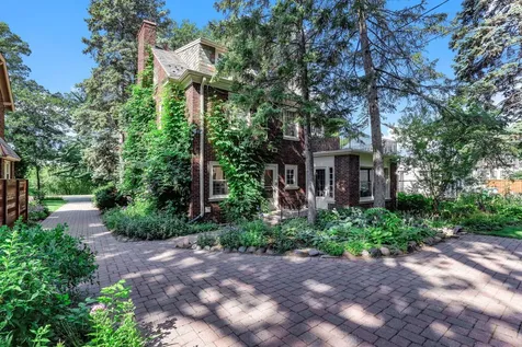 1615 E River Parkway Minneapolis MN 55414
