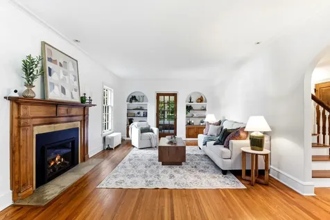 1615 E River Parkway Minneapolis MN 55414