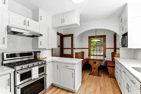 1615 E River Parkway Minneapolis MN 55414