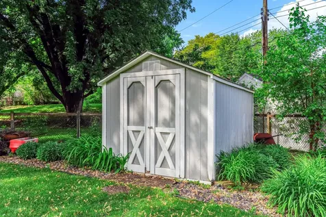 4933 Yukon Avenue N New Hope MN 55428