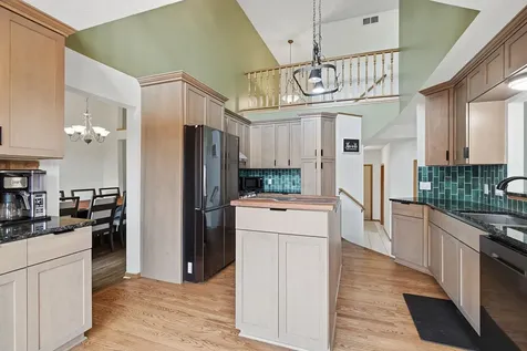 20933 Jamestown Avenue Lakeville MN 55044