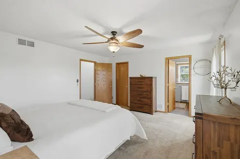 20933 Jamestown Avenue Lakeville MN 55044