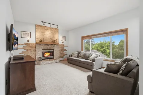 20933 Jamestown Avenue Lakeville MN 55044