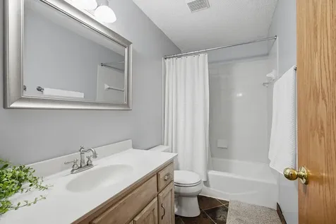 20933 Jamestown Avenue Lakeville MN 55044