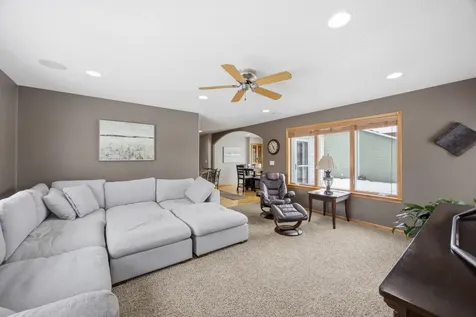 1816 Queensbury Street West Fargo ND 58078