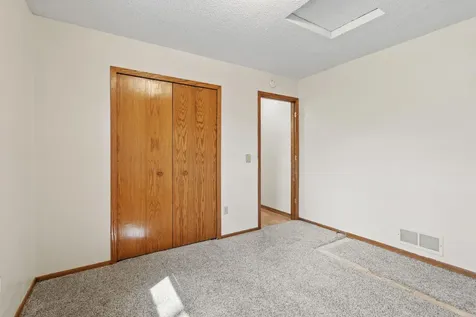 11886 194th Avenue NW Elk River MN 55330