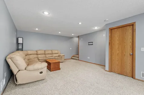11886 194th Avenue NW Elk River MN 55330