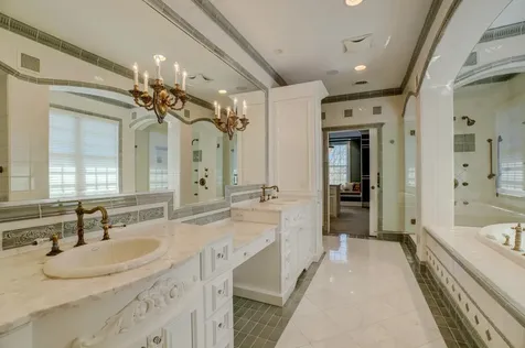 327 Lindsay Road Hudson WI 54016