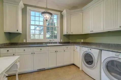 327 Lindsay Road Hudson WI 54016