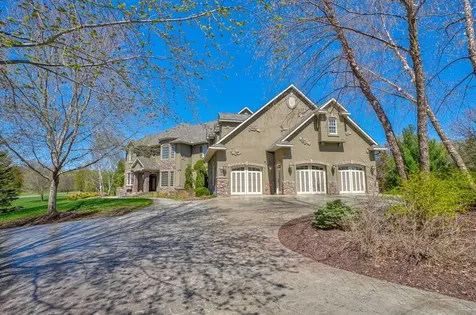 327 Lindsay Road Hudson WI 54016