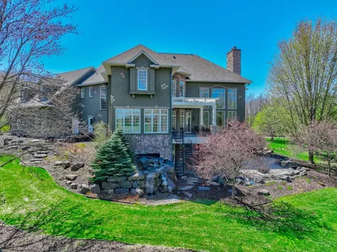 327 Lindsay Road Hudson WI 54016