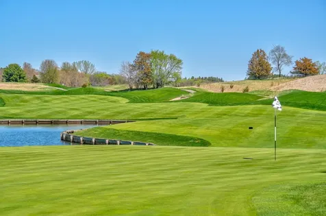 327 Lindsay Road Hudson WI 54016
