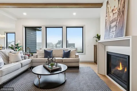 5042 Airlake Draw Woodbury MN 55129