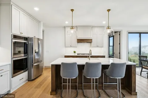 5042 Airlake Draw Woodbury MN 55129