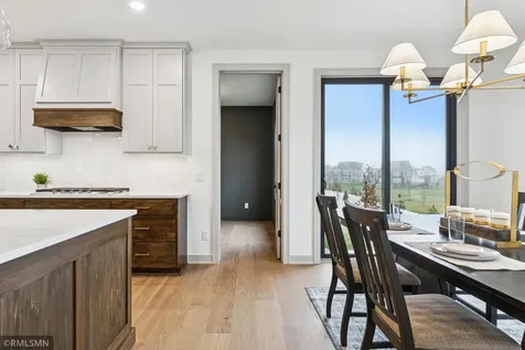 5042 Airlake Draw Woodbury MN 55129