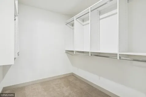 5042 Airlake Draw Woodbury MN 55129