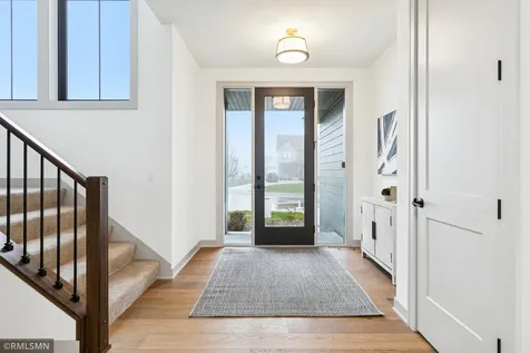 5042 Airlake Draw Woodbury MN 55129