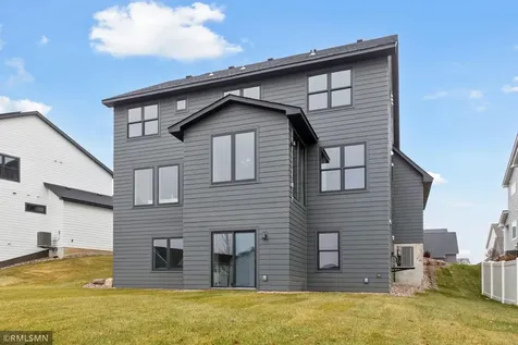 5042 Airlake Draw Woodbury MN 55129