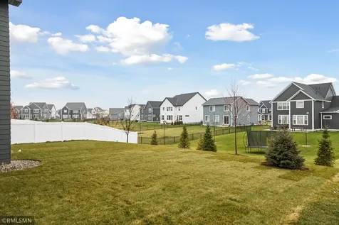 5042 Airlake Draw Woodbury MN 55129
