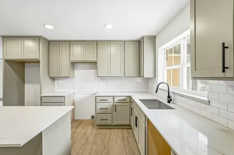 811-815 6th Street SE Minneapolis MN 55414