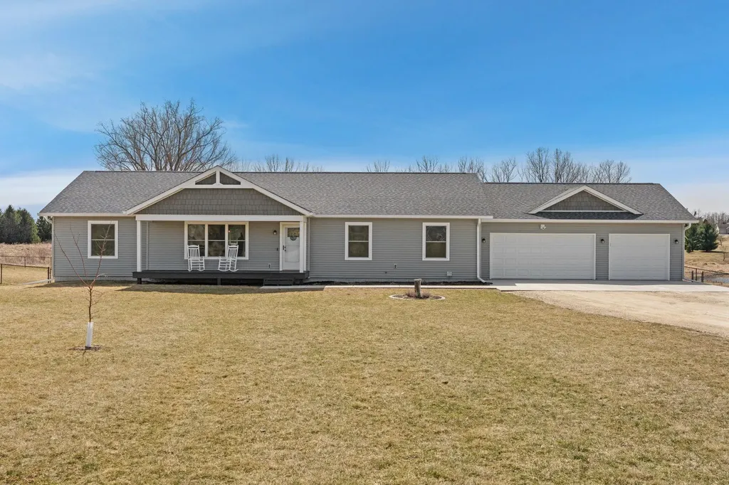 1555 127th Street New Richmond WI 54017