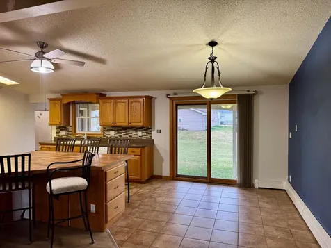 301 S 4th Street Olivia MN 56277