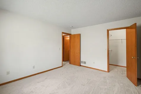 14264 Glencove Path Apple Valley MN 55124