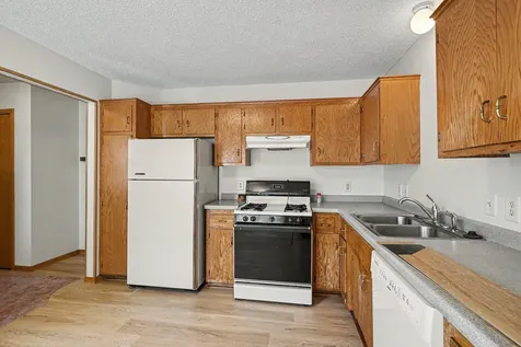 14264 Glencove Path Apple Valley MN 55124
