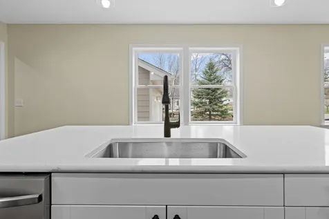3477 Lyric Avenue Wayzata MN 55391