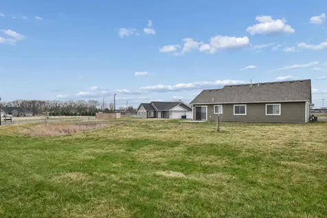 108 Spirit Path NW Arlington MN 55307
