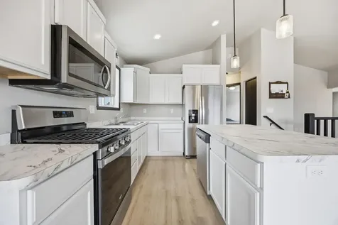 6718 69th Avenue S Horace ND 58047