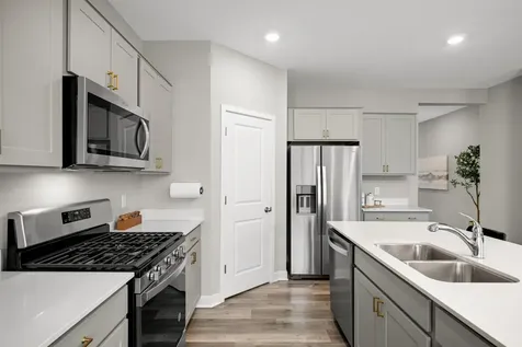 2020 Aloha Avenue Shakopee MN 55379