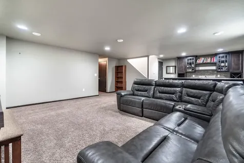 1557 Johnson Drive S Moorhead MN 56560