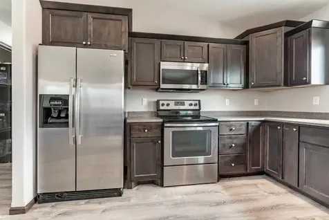 1557 Johnson Drive S Moorhead MN 56560