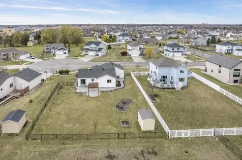 1557 Johnson Drive S Moorhead MN 56560