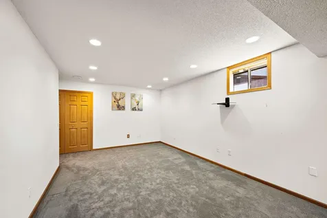 4925 Narcissus Lane N Plymouth MN 55446