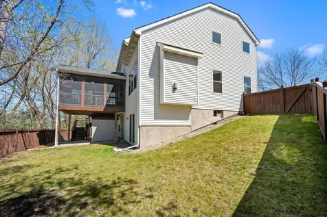 4925 Narcissus Lane N Plymouth MN 55446