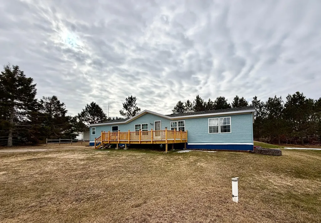 3404 Doral Drive NE Bemidji MN 56601